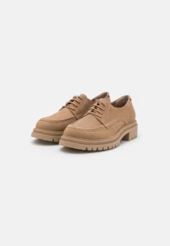 Tamaris Veterschoenen - Camel 8 Tamaris Veterschoenen - Camel -Tamaris Verkoopwinkel 036426ff4da44d148606482efbdaec9c scaled