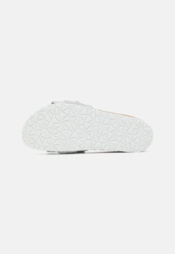 Tamaris Muiltjes - Soft Blue 10 Tamaris Muiltjes - Soft Blue -Tamaris Verkoopwinkel 059dad286d76479cac4ac672f54db1d9 scaled