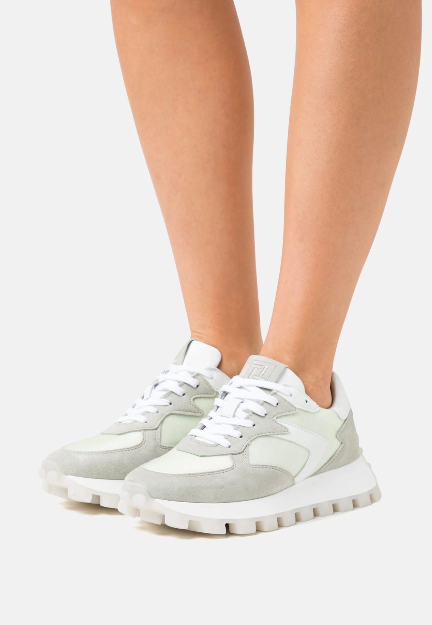 Tamaris Sneakers Laag - Sage 1 Tamaris Sneakers Laag - Sage