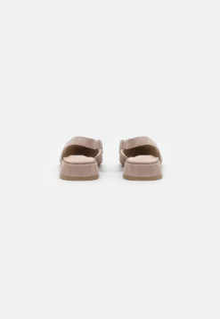 Tamaris Slingback Ballerina´S - Taupe -Tamaris Verkoopwinkel 1a50e57441d848bf824b08a43975b960 scaled