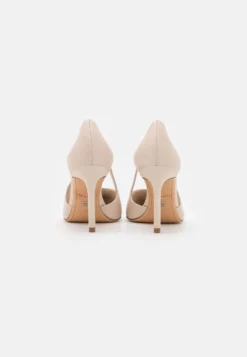 Tamaris Klassieke Pumps - Ivory -Tamaris Verkoopwinkel 4b7a33c8a50a402db290e7f6739a5f3a scaled