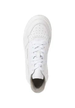 Tamaris Sneakers Laag - White Leather -Tamaris Verkoopwinkel 4e0fcc2d8b8042f59b43e2cd27c33253