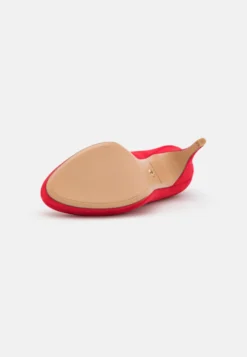 Tamaris Plateaupumps - Strawberry 10 Tamaris Plateaupumps - Strawberry -Tamaris Verkoopwinkel 6340498dbb004000aa103603d6289a07 scaled