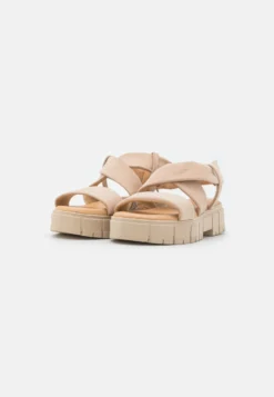 Tamaris Sandalen Met Plateauzool - Off-White -Tamaris Verkoopwinkel 6c9c13c82ee44b0cb8c130f286564a5b scaled