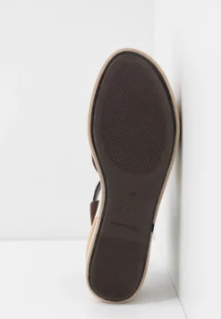 Tamaris Sandalen Met Plateauzool - Cafe Comb 13 Tamaris Sandalen Met Plateauzool - Cafe Comb -Tamaris Verkoopwinkel 88570639f9234eac99609f44e7061e62 scaled