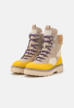 Tamaris Snowboots- Corn Combination -Tamaris Verkoopwinkel 88a28d65666948e383fb2097d0482dbf scaled