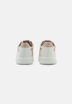 Tamaris Sneakers Laag - Dune 9 Tamaris Sneakers Laag - Dune -Tamaris Verkoopwinkel 8d17681adce4497e89fd29af40b95112 scaled