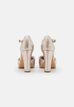 Tamaris Plateaupumps - Light Gold 9 Tamaris Plateaupumps - Light Gold -Tamaris Verkoopwinkel 8d42794223914b7db869f005c01df265 scaled