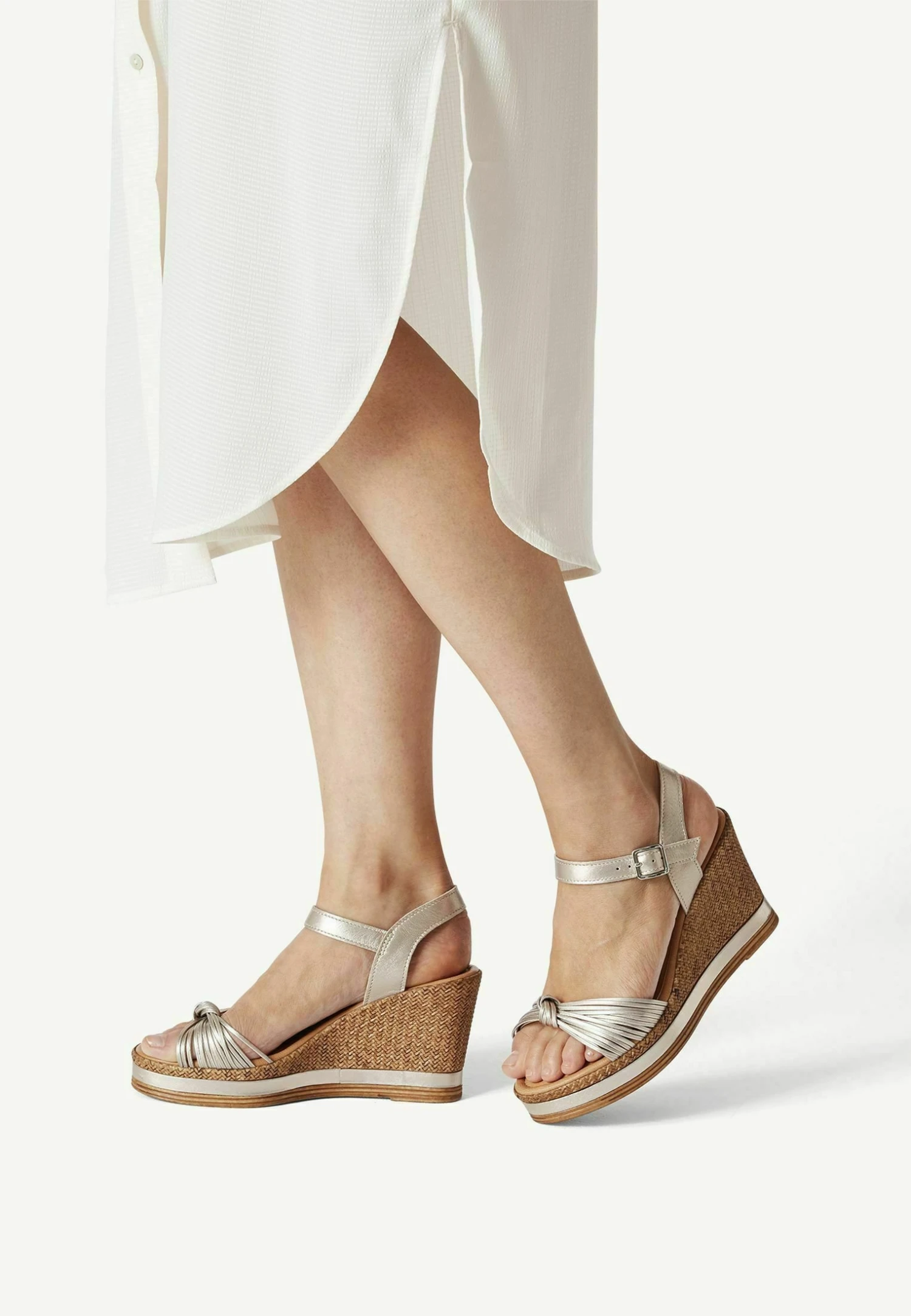 Tamaris Sandalen Met Hoge Hak - Champagne Met 1 Tamaris Sandalen Met Hoge Hak - Champagne Met