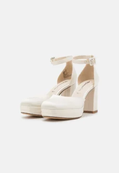 Tamaris Plateaupumps - Pearl -Tamaris Verkoopwinkel a94e6f3500ec489f9d8b83eb512724b5 scaled