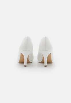 Tamaris Hoge Hakken - White Matt 9 Tamaris Hoge Hakken - White Matt -Tamaris Verkoopwinkel aee3cff364374cd28c25ba884a1dfc3a scaled