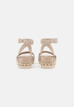 Tamaris Sandalen Met Plateauzool - Taupe 9 Tamaris Sandalen Met Plateauzool - Taupe -Tamaris Verkoopwinkel b24bb5ed088a4f5689f0c9d6daa580d7 scaled