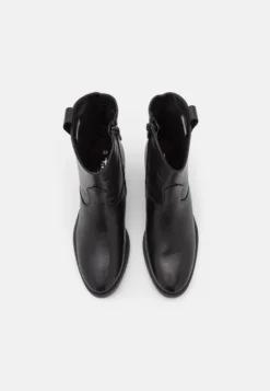 Tamaris Cowboy-/Bikerlaarsjes - Black 11 Tamaris Cowboy-/Bikerlaarsjes - Black -Tamaris Verkoopwinkel bd0532b4013f439ba3433d85b1317794 scaled