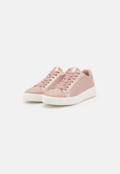 Tamaris Sneakers Laag - Rose Structure -Tamaris Verkoopwinkel c27c1c09548b49a396fc8bfbeefa37aa scaled