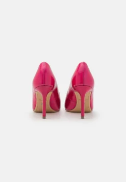 Tamaris Hoge Hakken - Fuxia Metallic 9 Tamaris Hoge Hakken - Fuxia Metallic -Tamaris Verkoopwinkel cf900aef64ec4353866c3f055af1c392 scaled