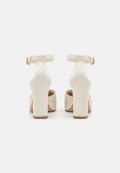 Tamaris Plateaupumps - Pearl -Tamaris Verkoopwinkel d5eae0680b0741a7aa9d88ac8062b993 scaled