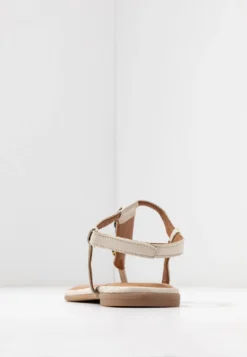 Tamaris Teensandalen - Ivory 12 Tamaris Teensandalen - Ivory -Tamaris Verkoopwinkel d7019c2acc654739911bc099b8f28ba5 scaled