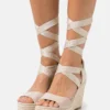 Tamaris Sandalen Met Plateauzool - Nude
