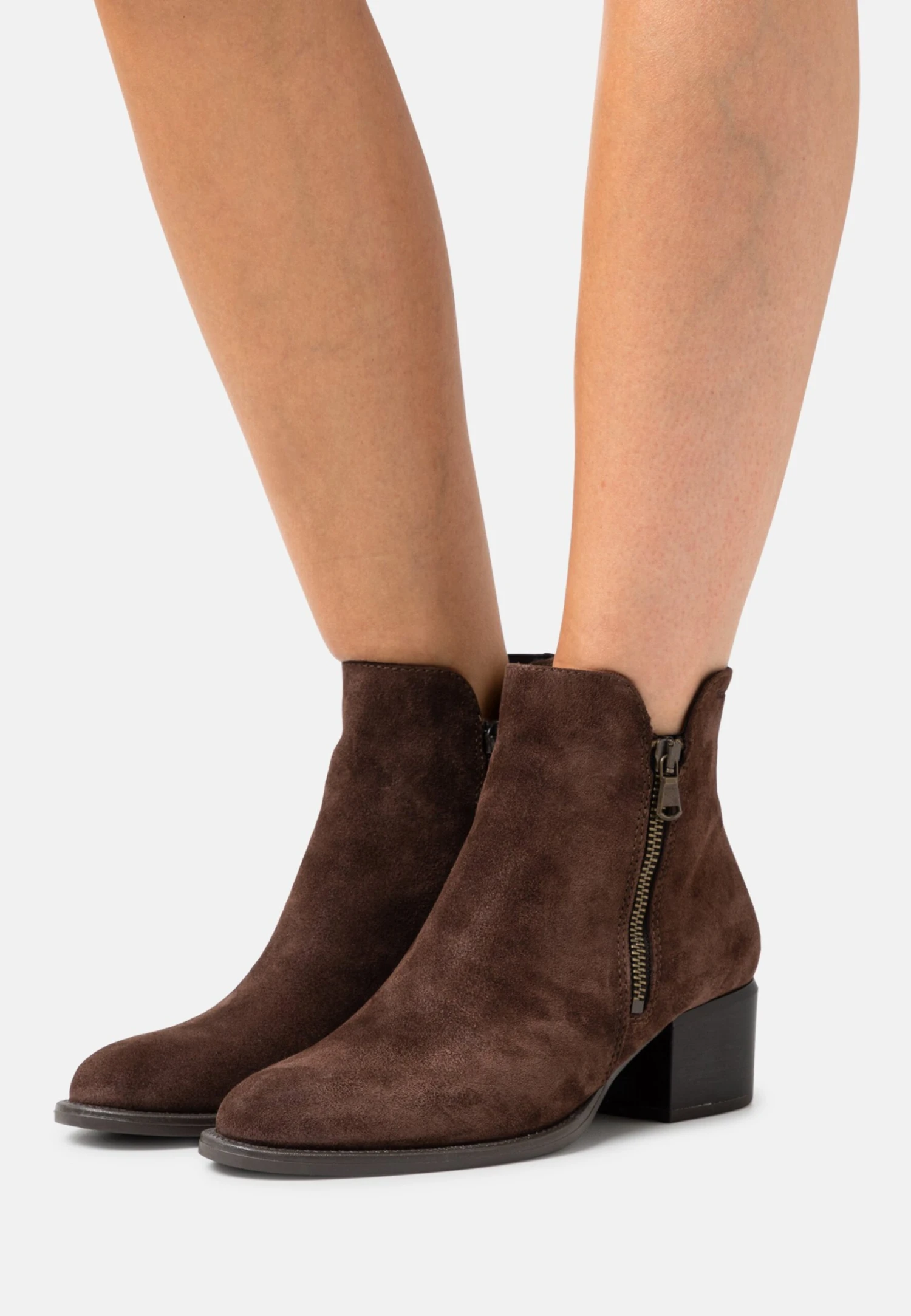 Tamaris Korte Laarzen - Chocolate 1 Tamaris Korte Laarzen - Chocolate