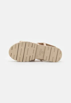 Tamaris Sandalen Met Plateauzool - Off-White -Tamaris Verkoopwinkel fba4e46d4bf4412eadef60de08b15084 scaled