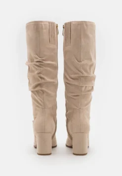 Tamaris Laarzen - Ivory 9 Tamaris Laarzen - Ivory -Tamaris Verkoopwinkel ffb4c7ddd5324019963b17fadde5d881 scaled